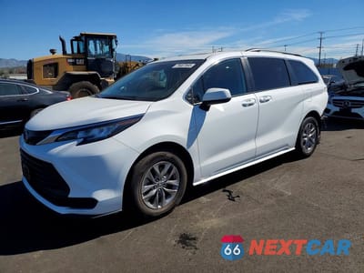2023 TOYOTA SIENNA LE 8-PASSENGER 5TDBRKEC7PS144519 - główne zdjęcie licytacji z USA - miniatura