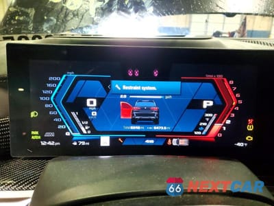 Zdjęcie 9 z 13 samochodu: 2026 BMW X5 M COMPETITION VIN:5YM13ET02T9108597 - miniatura