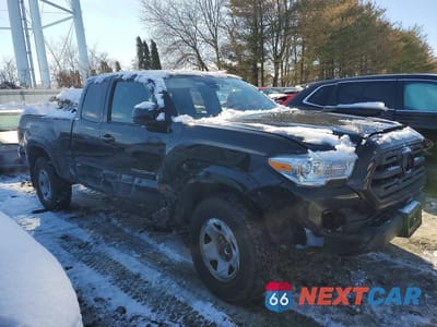 Czwarte zdjęcie samochodu z boku: 2018 TOYOTA TACOMA ACCESS CAB VIN:5TFSX5EN1JX061453 - miniatura