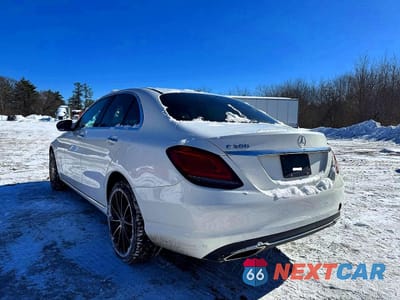 Trzecie zdjęcie samochodu z tyłu: 2019 MERCEDES-BENZ C 300 4MATIC VIN:55SWF8EB4KU307790 - miniatura