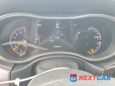 Zdjęcie 9 z 14 samochodu: 2018 JEEP GRAND CHEROKEE LIMITED VIN:1C4RJFBG4JC162196 - miniatura
