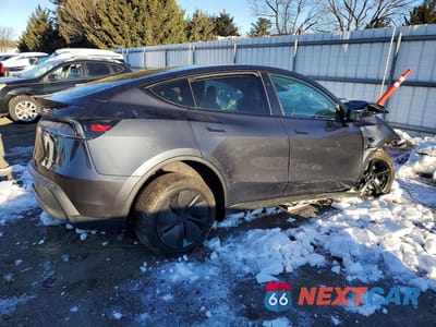 Trzecie zdjęcie samochodu z tyłu: 2026 TESLA MODEL Y VIN:7SAYGDEE8TA460474 - miniatura