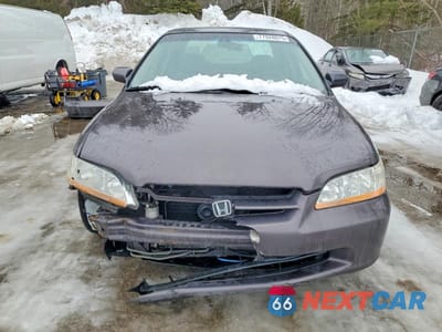 Piąte zdjęcie samochodu w środku: 1998 HONDA ACCORD EX VIN:1HGCG1651WA800148 - miniatura