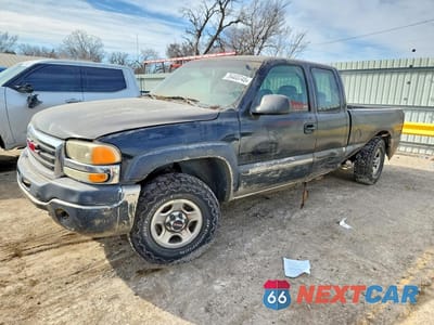 2003 GMC NEW SIERRA K1500 2GTEK19T231199824 - główne zdjęcie licytacji z USA - miniatura
