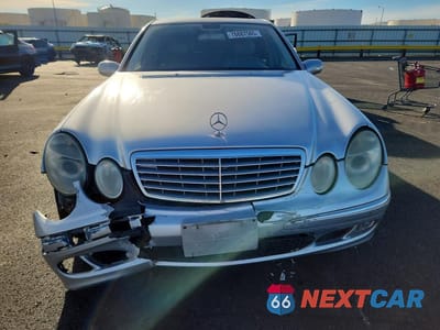 Piąte zdjęcie samochodu w środku: 2003 MERCEDES-BENZ E 320 VIN:WDBUF65J23A232228 - miniatura