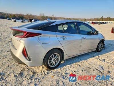 Trzecie zdjęcie samochodu z tyłu: 2018 TOYOTA PRIUS PRIME VIN:JTDKARFP7J3087264 - miniatura