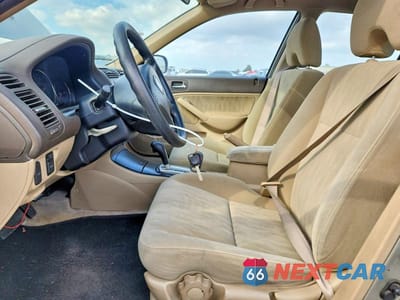 Zdjęcie 7 z 12 samochodu: 2004 HONDA CIVIC LX VIN:2HGES16514H554711 - miniatura