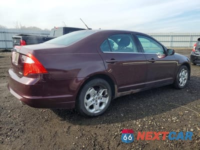 Trzecie zdjęcie samochodu z tyłu: 2011 FORD FUSION SE VIN:3FAHP0HG9BR275472 - miniatura