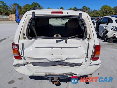 Zdjęcie 6 z 13 samochodu: 2003 JEEP GRAND CHEROKEE LIMITED VIN:1J4GW58N93C594434 - miniatura