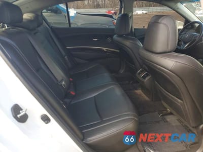 Zdjęcie 10 z 12 samochodu: 2014 ACURA RLX VIN:JH4KC1F5XEC005753 - miniatura