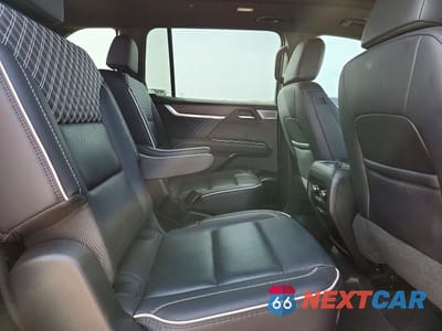 Zdjęcie 11 z 12 samochodu: 2024 GMC ACADIA DENALI VIN:1GKENLKS3RJ222731 - miniatura