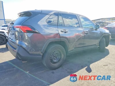 Trzecie zdjęcie samochodu z tyłu: 2025 TOYOTA RAV4 LE VIN:2T3H1RFV9SW399805 - miniatura