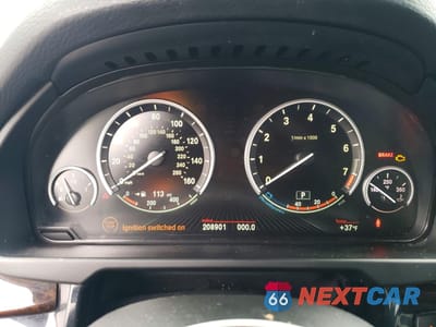 Zdjęcie 9 z 13 samochodu: 2015 BMW X5 XDRIVE35I VIN:5UXKR0C59F0K60183 - miniatura