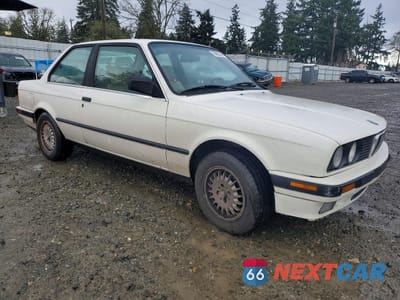 Czwarte zdjęcie samochodu z boku: 1989 BMW 325 I AUTOMATIC VIN:WBAAA2308K4495176 - miniatura