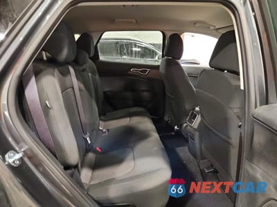 Zdjęcie 11 z 13 samochodu: 2025 KIA SPORTAGE LX VIN:KNDPUCDG7S7247845 - miniatura