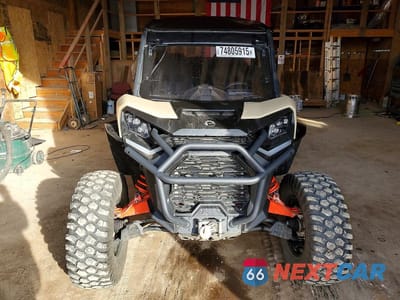 Piąte zdjęcie samochodu w środku: 2023 CAN-AM COMMANDER MAX XT 1000R VIN:3JBACAX40PE001678 - miniatura