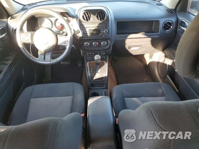 Zdjęcie 8 z 12 samochodu: 2015 JEEP PATRIOT LATITUDE VIN:1C4NJPFB0FD178836 - miniatura