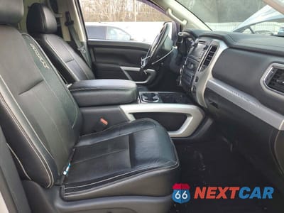 Zdjęcie 7 z 12 samochodu: 2019 NISSAN TITAN SV VIN:1N6AA1E58KN502270 - miniatura