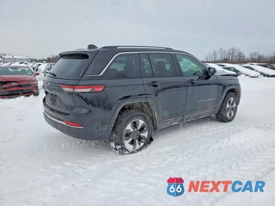 Trzecie zdjęcie samochodu z tyłu: 2024 JEEP GRAND CHEROKEE LIMITED 4XE VIN:1C4RJYB63R8957421 - miniatura