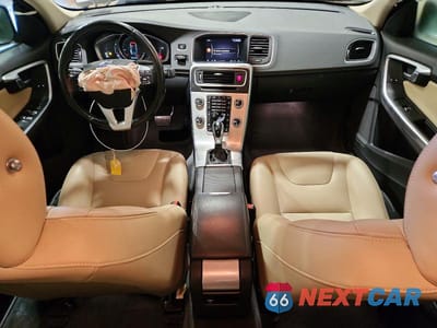 Zdjęcie 8 z 11 samochodu: 2018 VOLVO S60 INSCRIPTION VIN:LYV402TK9JB166676 - miniatura