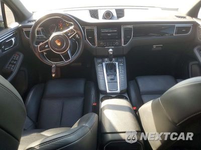 Zdjęcie 8 z 12 samochodu: 2018 PORSCHE MACAN VIN:WP1AA2A58JLB21851 - miniatura
