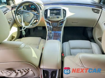 Zdjęcie 8 z 11 samochodu: 2016 BUICK LACROSSE VIN:1G4GB5G30GF132703 - miniatura