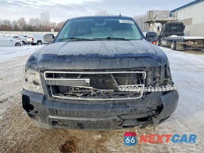 Piąte zdjęcie samochodu w środku: 2014 CHEVROLET TAHOE K1500 LS VIN:1GNSKAE05ER184265 - miniatura