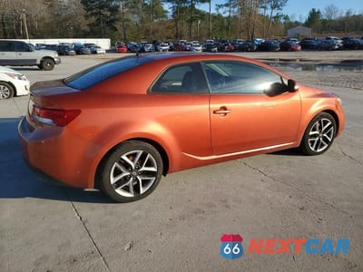 Trzecie zdjęcie samochodu z tyłu: 2010 KIA FORTE KOUP SX VIN:KNAFW6A36A5175343 - miniatura