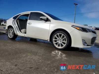 Czwarte zdjęcie samochodu z boku: 2015 TOYOTA AVALON LIMITED VIN:4T1BK1EB6FU190905 - miniatura