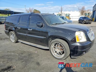Czwarte zdjęcie samochodu z boku: 2008 GMC YUKON XL DENALI VIN:1GKFK66898J246219 - miniatura