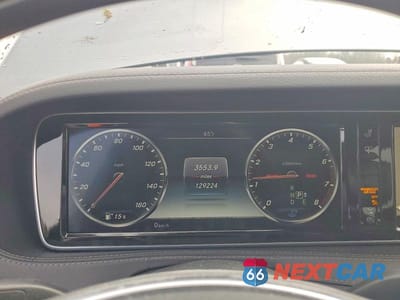 Zdjęcie 9 z 11 samochodu: 2015 MERCEDES-BENZ S 550 4MATIC VIN:WDDUG8FB8FA098319 - miniatura