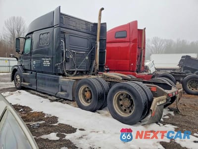 Trzecie zdjęcie samochodu z tyłu: 2017 VOLVO VNL SEMI TRUCK VIN:4V4NC9EJXHN967883 - miniatura