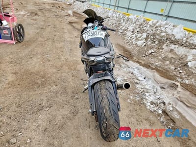 Czwarte zdjęcie samochodu z boku: 2015 BMW S 1000 RR VIN:WB10D2103FZ352294 - miniatura