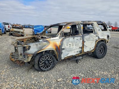 2015 CHEVROLET TAHOE K1500 LT 1GNSKBKC8FR258297 - główne zdjęcie licytacji z USA - miniatura