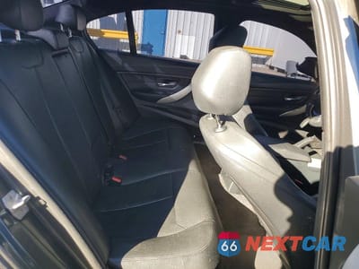Zdjęcie 10 z 12 samochodu: 2018 BMW 320 XI VIN:WBA8E5G56JNU45900 - miniatura