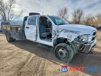 Czwarte zdjęcie samochodu z boku: 2015 RAM 4500 VIN:3C7WRLFL6FG517099 - miniatura