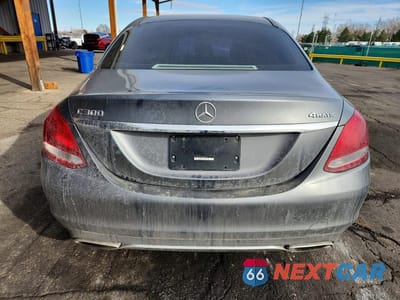 Zdjęcie 6 z 12 samochodu: 2017 MERCEDES-BENZ C 300 4MATIC VIN:55SWF4KB3HU209775 - miniatura