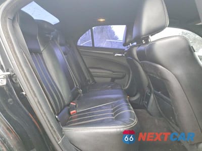 Zdjęcie 10 z 11 samochodu: 2016 CHRYSLER 300 S VIN:2C3CCAGG1GH253237 - miniatura