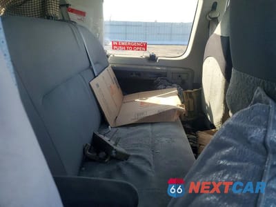 Zdjęcie 11 z 13 samochodu: 2014 FORD ECONOLINE E350 SUPER DUTY WAGON VIN:1FBSS3BL1EDA97368 - miniatura