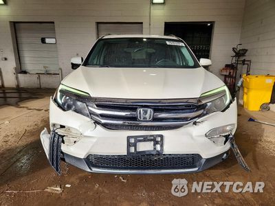 Piąte zdjęcie samochodu w środku: 2017 HONDA PILOT TOURING VIN:5FNYF6H91HB029625 - miniatura