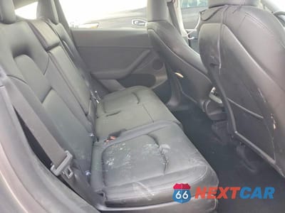 Zdjęcie 10 z 12 samochodu: 2025 TESLA MODEL Y VIN:7SAYGAEE1SF304745 - miniatura