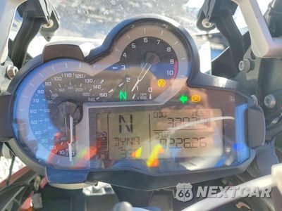 Zdjęcie 7 z 9 samochodu: 2013 BMW R1200 GS VIN:WB10A1102DZ183689 - miniatura