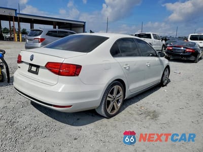 Trzecie zdjęcie samochodu z tyłu: 2015 VOLKSWAGEN JETTA GLI VIN:3VW4T7AJ6FM303828 - miniatura