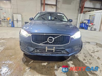 Piąte zdjęcie samochodu w środku: 2019 VOLV XC60 T6 VIN:YV4A22RK1K1357566 - miniatura