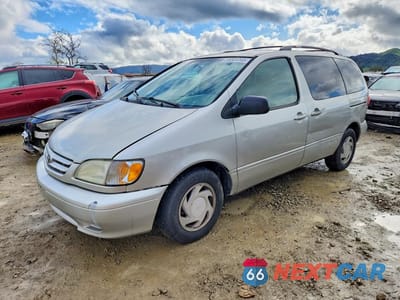 2003 TOYOTA SIENNA 4T3ZF13CX3U545558 - główne zdjęcie licytacji z USA - miniatura