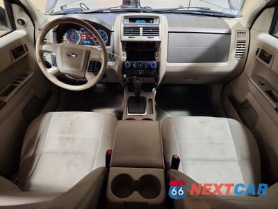 Zdjęcie 8 z 12 samochodu: 2011 FORD ESCAPE XLT VIN:1FMCU9D71BKB35911 - miniatura