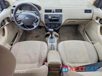 Zdjęcie 8 z 11 samochodu: 2007 FORD FOCUS ZX4 VIN:1FAFP34N67W229132 - miniatura