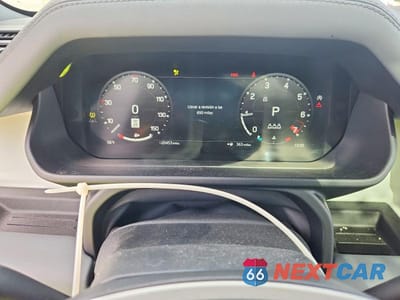 Zdjęcie 9 z 11 samochodu: 2024 LAND ROVER DEFENDER 110 S VIN:SALEJ7EX7R2348552 - miniatura