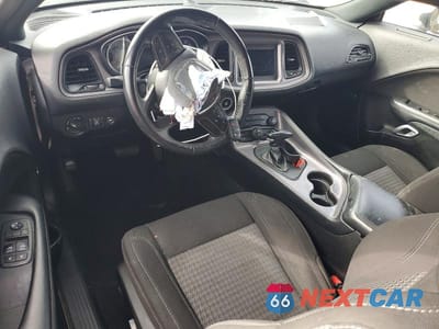 Zdjęcie 8 z 12 samochodu: 2023 DODGE CHALLENGER SXT VIN:2C3CDZAG2PH526206 - miniatura