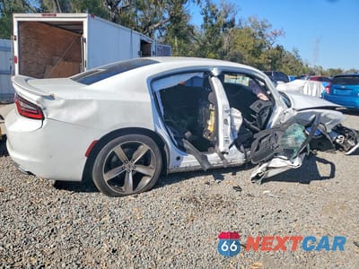 Trzecie zdjęcie samochodu z tyłu: 2017 DODGE CHARGER SE VIN:2C3CDXBGXHH628616 - miniatura